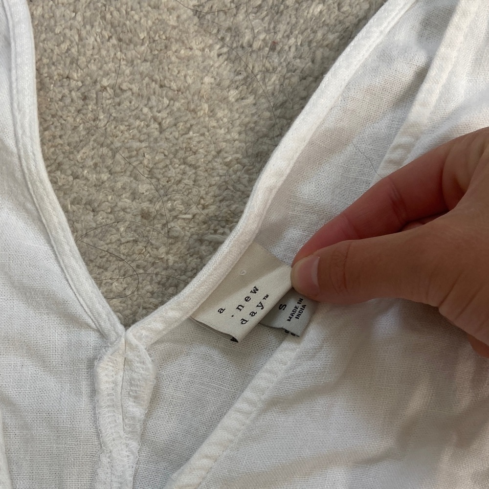 White Tie Front Linen Blend Tank Top - Picture 4 of 10